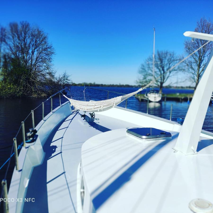 Boathouse At Unescco Fort And Magnificent Lake-View Roelofarendsveen 外观 照片